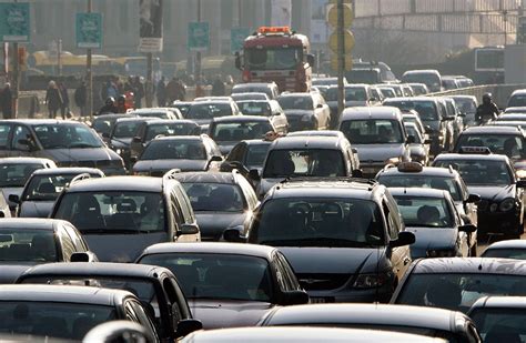 Photos Of The Worlds Most Extreme Commutes And Worst Traffic