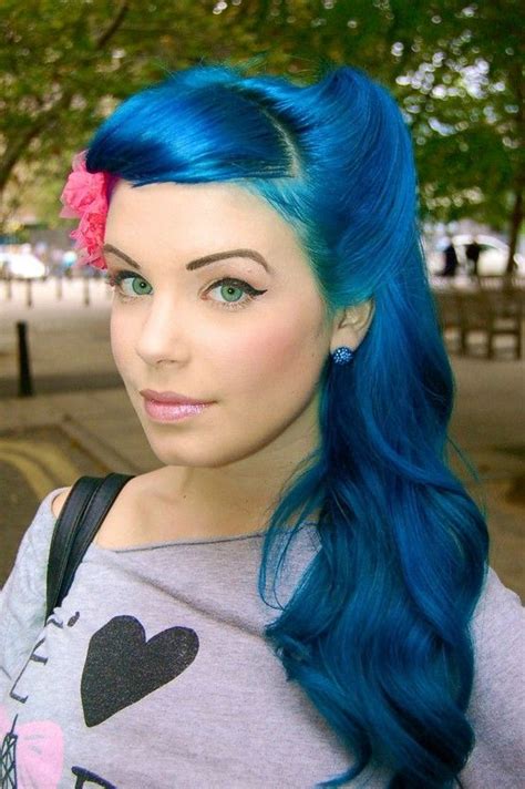 122 Best The Girl With Blue Hair Images On Pinterest Hairstyles