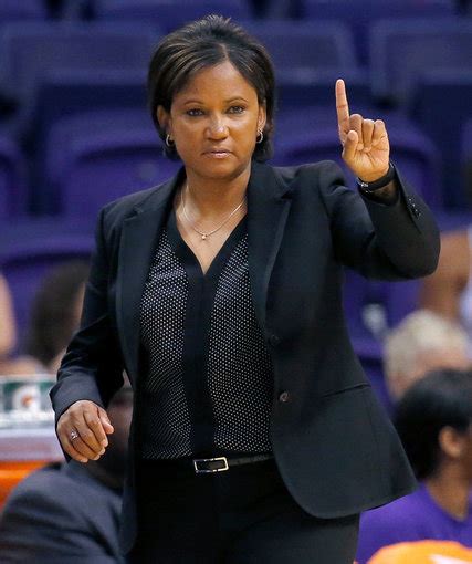 In The Wnba Womens Coaching Journey Gets Easier The New York Times
