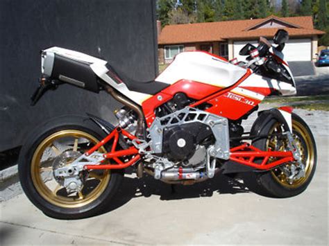 · 2008 bimota tesi 3d for sale in california like the yamaha gts posted on rsbfs earlier this month , the bimota tesi 3d has a hub centered fork. Bimota Tesi 3D_2 - Rare SportBikes For Sale