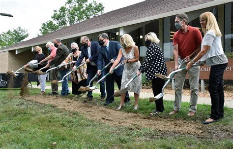 Rlc Breaks Ground On Monumental “hub” Project Rend Lake College