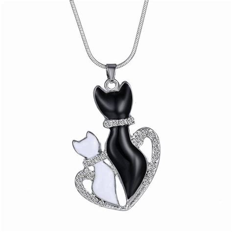 Fashion Cute Black White Cats Pendant Necklace Glitter Crystal Love Heart Chain Necklace Ts