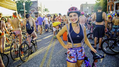 Photos Th Annual St Louis Naked Bike Ride Insidestl Com
