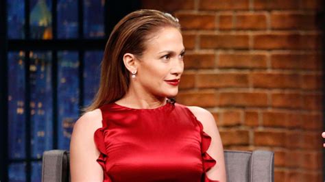Watch Late Night With Seth Meyers Interview Jennifer Lopez On Kelly Clarkson S Emotional