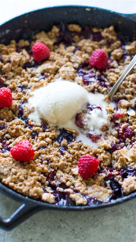 Mixed Berry Crisp Gluten Free Video Sweet And Savory Meals