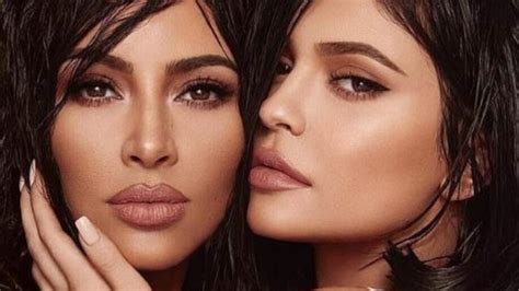 Kylie Jenner And Kim Kardashian Flaunting Their Curves In A Hot Bikini Iwmbuzz