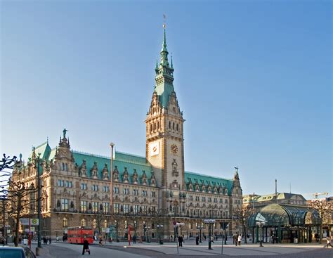 Das Hamburger Rathaus Feiert 125 Geburtstag Und Begeistert Mit