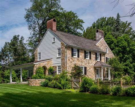 Delightful Restoration Of A Brick And Fieldstone Farmhouse In Pennsylvania Cottage Farmhouse