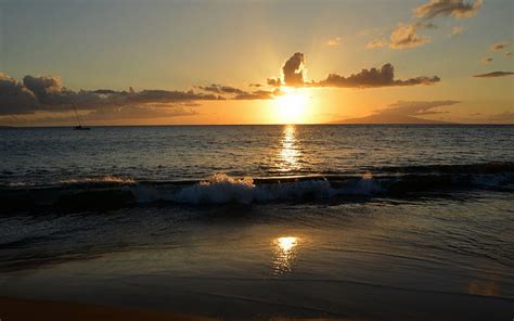 Sunset At Maui Hawaii Beach Islands Paradise Sunset Clouds Sky