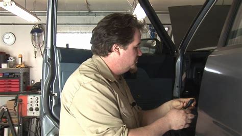 Auto Repair How To Remove Window Cranks On Cars Youtube