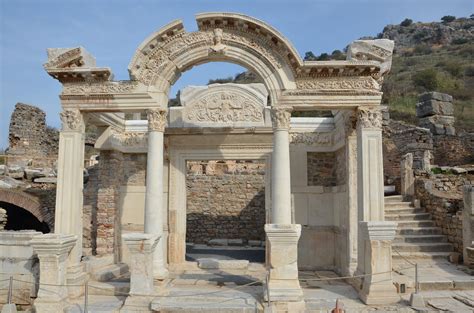 Travel Guide To The Ancient City Of Ephesus Turkey