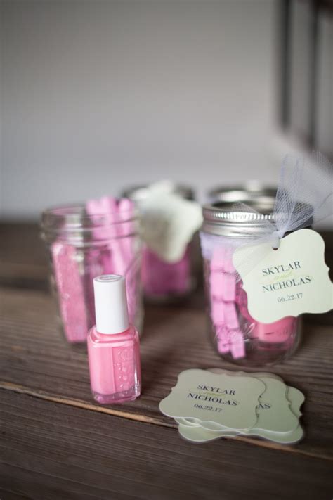 If i'm buying a wedding gift, too — like come as someone who has attended a ton of bridal showers and is currently engaged, i think they can be fun. Bridal Shower Party Favor- Pedicures in a Jar | Kelsey Bang