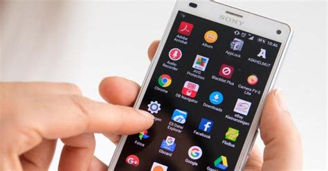 Je nach gerät und akkukapazität kann das eine ganze weile dauern. Das betagte Android-Handy wieder schneller machen | GMX.CH