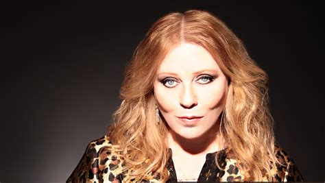 Bebe Buell Urges Women To Ditch The Labels