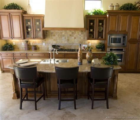Traditional Medium Wood Brown Kitchen Cabinets 39 Kitchen Design