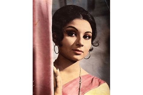 Looking Back At The Beauty Looks Of Sharmila Tagore