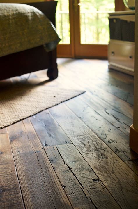 20 Rustic Farmhouse Hardwood Flooring
