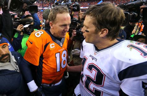 Tom Brady Trolls Peyton Mannings Golf Skills On Twitter