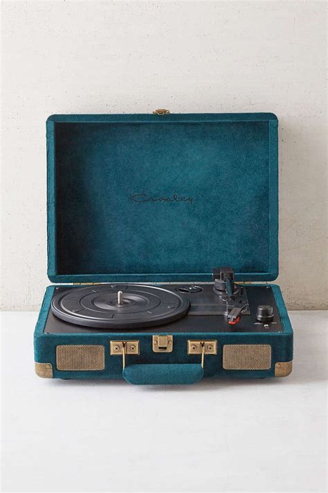 Crosley X Uo Cruiser Velvet Briefcase Portable Vinyl Record Player