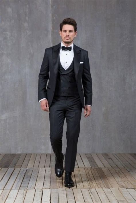 Custom Made Groom Tuxedos Black Groomsmen Peak Satin Lapel