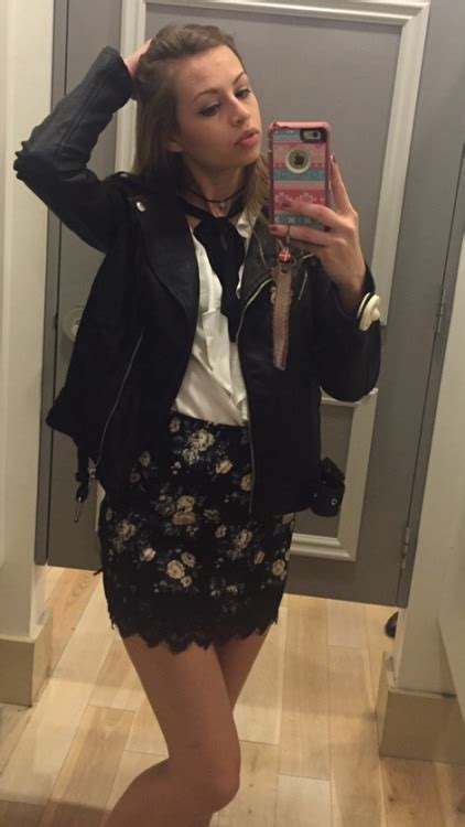 dressing room selfie on tumblr