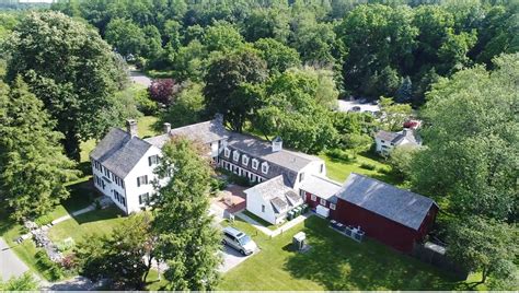 Jennifer Aniston and Sandra Bullock seen leaving luxurious cosmetic
