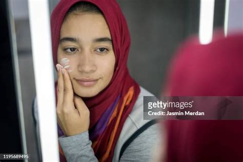 beautiful arabian girls stock fotos und bilder getty images