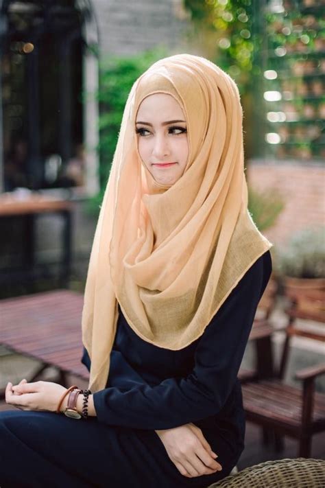 pin by romaniya khan on life style normal g 2 hijabi girl girl hijab beautiful hijab girl