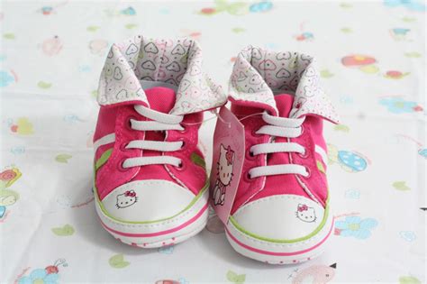 Maybe you would like to learn more about one of these? Apple Pie Shops: Kasut Baby Girl