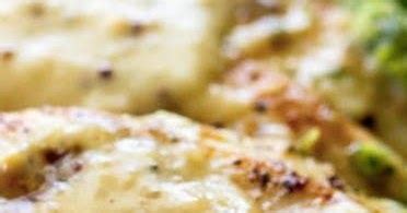 Spread the sour cream mixture on top of the chicken. The Pioneer Woman's Best Chicken Dinner Recipes - Curry ...