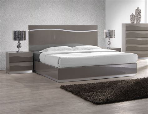 Lacquered Sophisticated Quality Elite Platform Bed Memphis Tennessee Ch