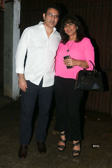 Parmeet Sethi And Archana Puran Singh Arrive At Pammi Bakshis Diwali