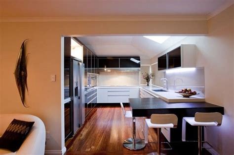 17 Light Filled Modern Kitchens By Mal Corboy White Modern Kitchen