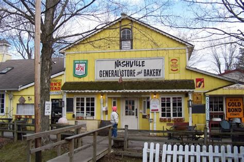 Nashville Indiana Is A Fun Small Town Thats Perfect For A Day Trip
