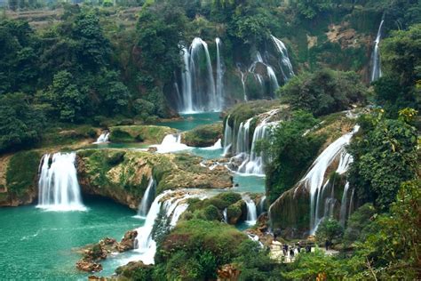 La Dolce Vida Detian Waterfall China