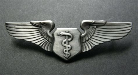 Usaf Air Force Large Flight Surgeon Basic Wings Lapel Pin Badge 3