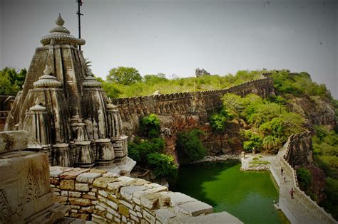 Chittorgarh Fort Rajasthan One Of The Largest Forts In India