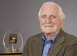 Douglas Engelbart, PC pioneer and creator of the mouse, dies at 88 ...