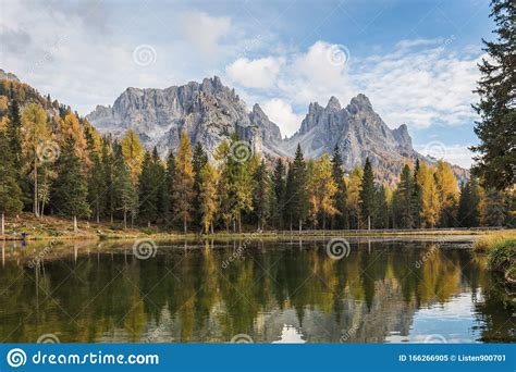 Beautiful Sunset Landscapes In Lake Antorno Lago D`antorno Autumn