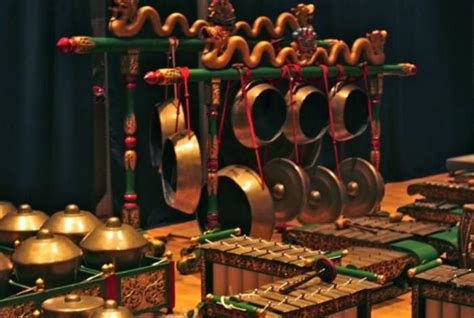 47 Alat Musik Tradisional Indonesia Beserta Asal Dan Penjelasannya