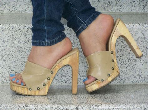 Pin By Shana Love On Mules Slides Giuseppe Zanotti Heels Sandals