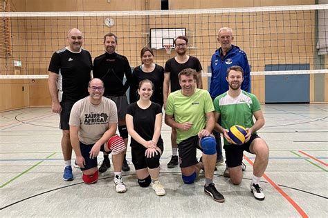 Luggy Lehrer Erfolgreich Beim Volleyball Ludwigsgymnasium Straubing