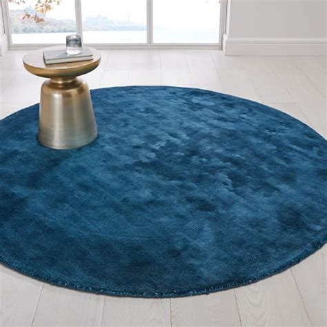 Distressed Rococo Wool Rug Round West Elm Home Decor Comfy