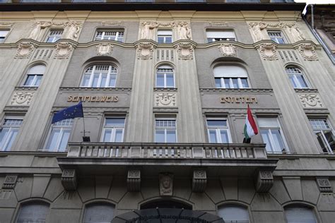 Official account of semmelweis university, public higher education institution for medicine in budapest, hungary. A nemzetközi kapcsolatok miatt is jobban teljesít ...