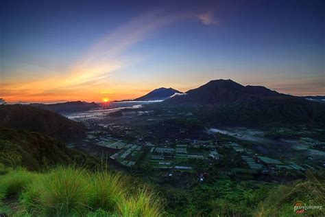 Jumat, 11 juni 2021 11:30 wib. Gaya Foto Selfie Merupakan Pose Paling Dibenci di ...