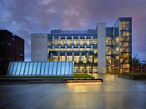 University Of Washington Molecular Engineering And Sciences Building