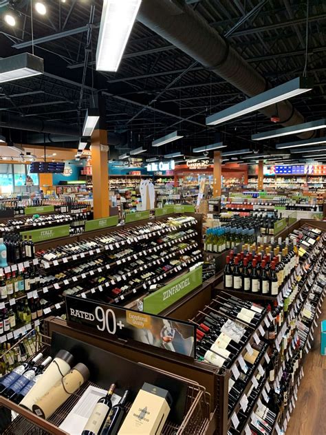 New Liquor Store Opens in Lakewood Ranch | Sarasota Magazine