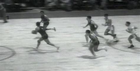 70 Years Ago The Toronto Huskies Took On The New York Knicks Complex Ca