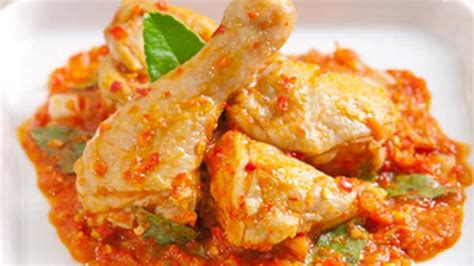 Berbagai olahan dari rasa gurih, asin, pedas dan lain sebagainya sangat diminati masyarakat. Resep Ayam Rica Rica Pedas | Resepkoki.co