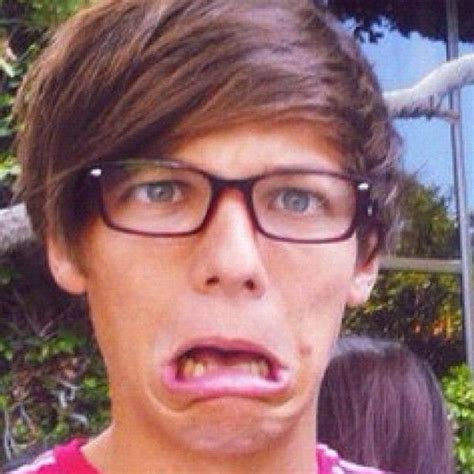 Louis Tomlinson Glasses Funny Face Perfection Louis Tomlinson Louis Funny Glasses